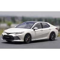 โมเดลรถเหล็ก Toyota Camry 2021 สเกล 1:18