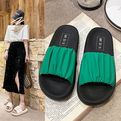 【July】 Stepping on feces feeling soft bottom one-word slippers womens summer 2023 new home bathroom all-match non-slip sandals