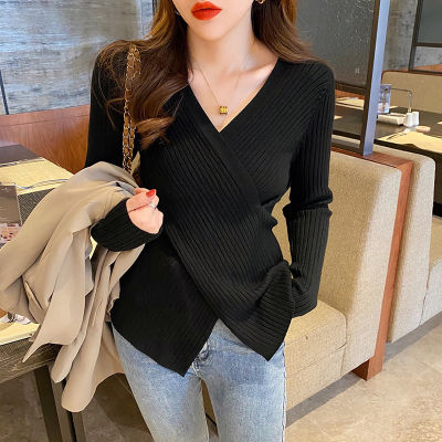 [Free shipping for one piece] knitted base shirt womens fashion V-neck cross sweater design sense inner wear spring and autumn top 2023