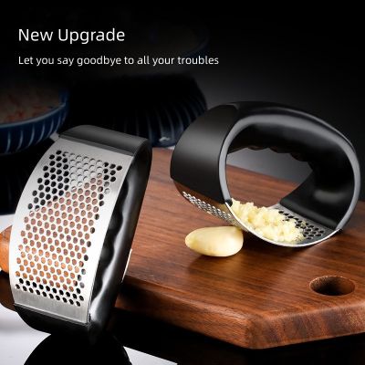 Arc-Shaped Garlic Press 304 Stainless Steel Garlic Masher Kitchen Gadget Garlic Masher Ginger Grinder