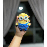 พวงกุญแจโครเชต์ ลายมินเนี่ยนน่ารัก สําหรับรถยนต์ Amigurumi