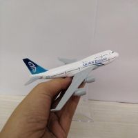 โมเดลเครื่องบิน AIRBUS A380 ทำจากเหล็ก สัดส่วน 1:400 ประตู(AIR NEW ZEALAND)