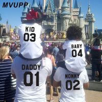 【YF】 Family Look Daddy Mommy Kid Baby matching outfits mommy and me clothes mother daughter dresses Father son clothing 01 02 T-shirt