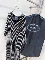 เสื้อชุดเดรสแบบถักแขนสั้นลายทาง Prada 23