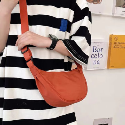 Crossbody Bag Womens New Fashionable Dumpling Bag Lightweight Small Satchel Underarm Bag All-Match Shoulder Bag Supply 2023