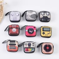 Mini Wallet Card Retro Record Tape Pattern Tinplate Coin Wallet Key Case Headphone Bag Coin Purse Storage Box Earphone Pocket