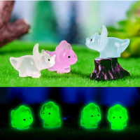 50PCS Noctilucent ไดโนเสาร์เรซิ่น Miniature Figurines Luminous Triceratops Moss Microlandscape ตกแต่ง Fairy Garden Home Decor-ogfhdsd