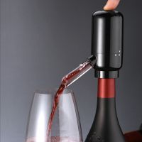 Electric Wine Pourer Wine Decanter Automatic Red Wine Pourer Aerator Decanter Dispenser Wine Tools Sobering Dispenser