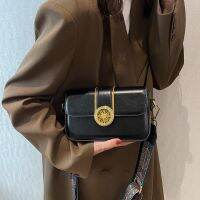 High-End Small Square Bag Fashion Vintage Messenger Round Magnetic Buckle Closure Side Backpack Niche Chain Versatile Shoulder Fashionable Women 【AUG】