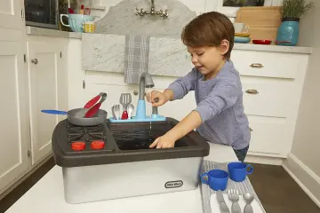  Little Tikes First Oven Realistic Pretend Play