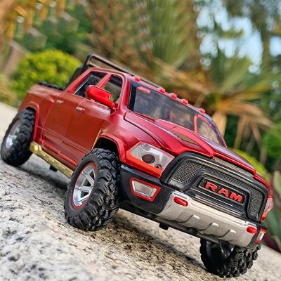 Gratis Ongkir รถโลหะรถกระบะ Dodge Ram TRX 1:32รถยนต์ไดคาสสำหรับเด็กผู้ชายของเล่นเด็กเด็ก Hoies