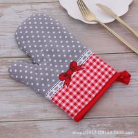 Cotton And Linen Oven Gloves Minimalist Wind Insulation Hot Selling Anti Scalding Microwave Oven Baking Gloves