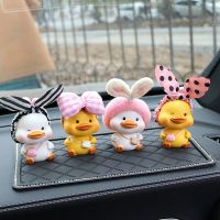 1Pc Car Ornaments Cute Resin Bow Headband Duck Shaking His Head Doll Car Cartoon Auto Interior Supplies Accessories