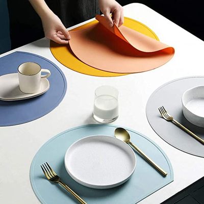 Inyahome Silicone Kids Placemat Easy To Clean Desktop Decoration Kitchen Accessories Dinner Mat Waterproof Anti-Slip Washable