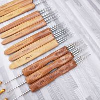 【YF】 0.5/0.75/1mm Double Head Dreadlock Wood Handle Crochet Needle Hook For Dreadlocks Braids Hair Making Tools Dreads