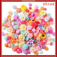 SHOUS สำหรับทำบัตร เครื่องรางเรซิ่นดอกไม้ เสน่ห์เรซินขนาดเล็ก เครื่องประดับเรซิ่นเดซี่ เครื่องรางเรซิน เครื่องรางเรซินขนาดเล็ก การตกแต่งสวยงาม ดอกไม้ลูกปัดลูกปัด