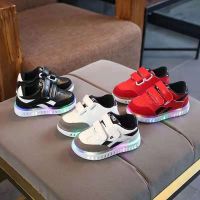 COD DSFGRTUTYIII 【Ready Stock】kids flashing Led Lights Sneakers luminous sports shoes casual shoes non-slip lightning childrens shoes baby shoes mesh light-up shoes student running shoes mesh