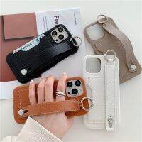 เคสโทรศัพท์หนังสุดหรู HOCE สำหรับ iPhone 14 13 12 11 Pro Max พร้อมที่ยึดสายรัดข้อมือสำหรับ XXS MAX XR 7 8 14 Plus เคสแบบแฟชั่นสีสันสดใส12 13 Mini