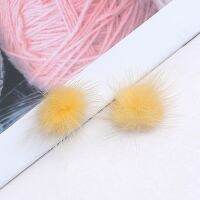 3ซม. ขนสัตว์ Pompon Mink Pom Poms มิงค์นุ่มสีวัสดุ DIY ต่างหูอุปกรณ์เสื้อผ้าตกแต่งรองเท้าหมวกวัสดุ10ชิ้น