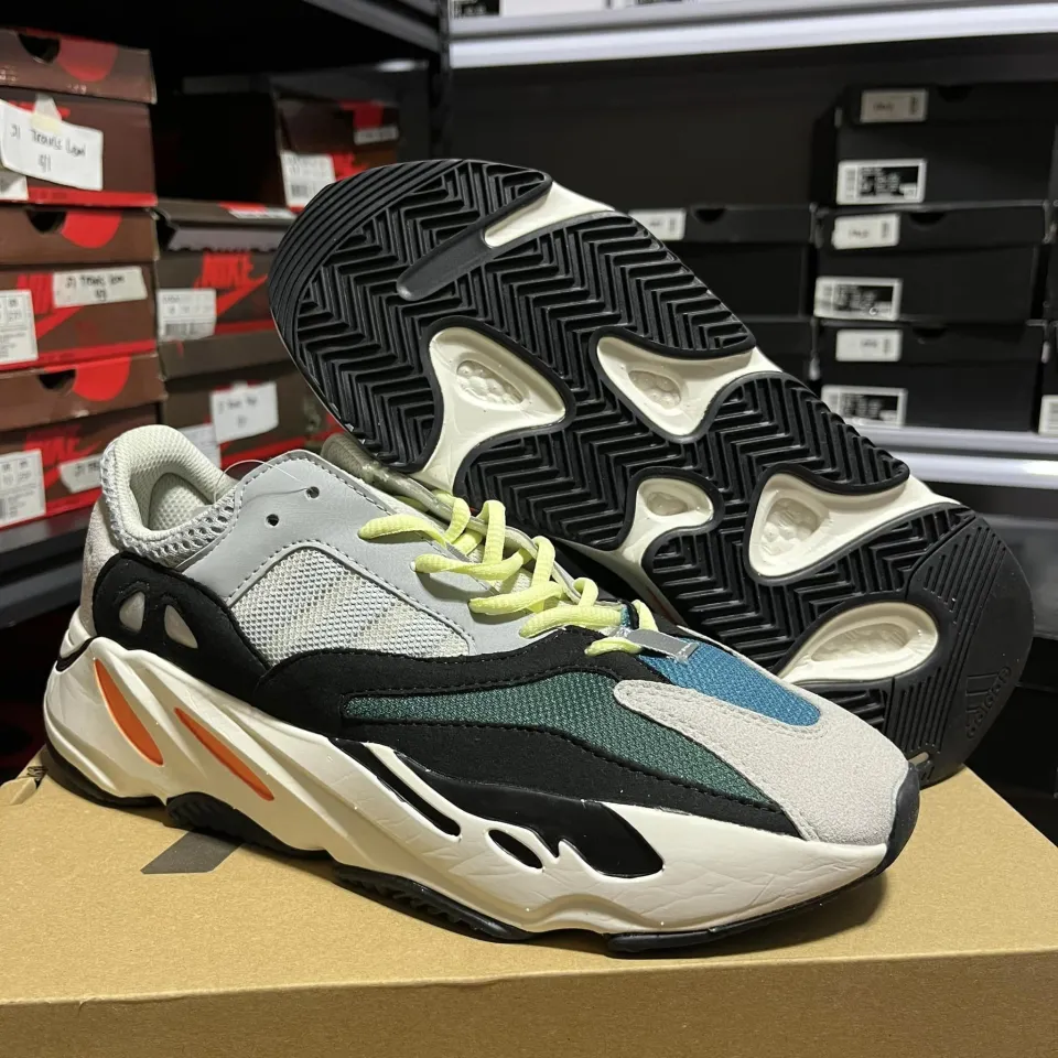 Yeezy 700 Wave Runner Women / Men FREE SOCKS TOP TIER QUALITY