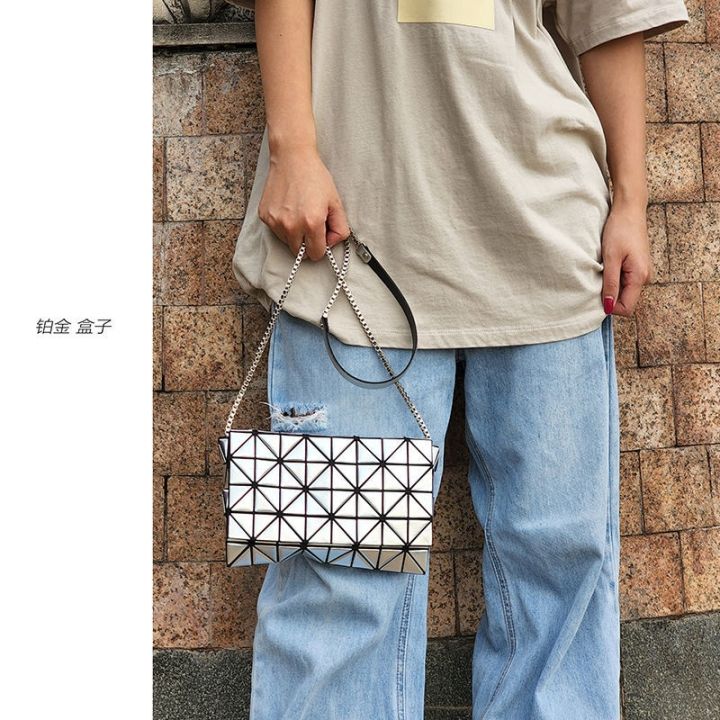 issey-miyake-september-new-platinum-box-capsule-geometric-rhombus-sequin-womens-single-shoulder-chain-mobile-phone-cosmetic-bag