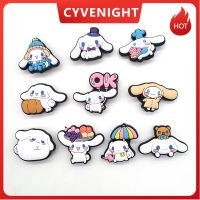 RF studio SANRIO รองเท้า PVC ลายการ์ตูนสุนัข Cinnamon Dog Graffiti น่ารัก แต่งหัวเข็มขัด สําหรับตกแต่งรองเท้า