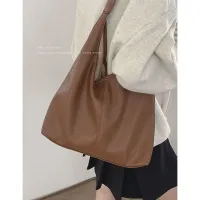 Armpit bag womens summer 2023 new trendy Korean tote bag student class large capacity shoulder bag commuter bag 【JYUE】