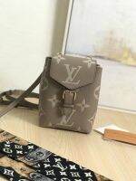 กระเป๋า bagpack 13x19x7 cm  97/1111466  VIP เท่ห์มาก สวยสุด ทุกจุดแป๊ะเหมือนออกจากช๊อป Very beautiful