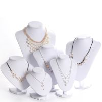 Model Bust Show Exhibitor 6 Options PU White Leather Jewelry Display Woman Necklaces Pendants Mannequin Jewelry Stand Organizer