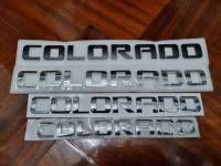 โลโก้ตัวอักษรแยก โคโลราโด เชฟโรเลต มีหลายขนาด chevrolet COLORADO letter logo for side fender / tailgate