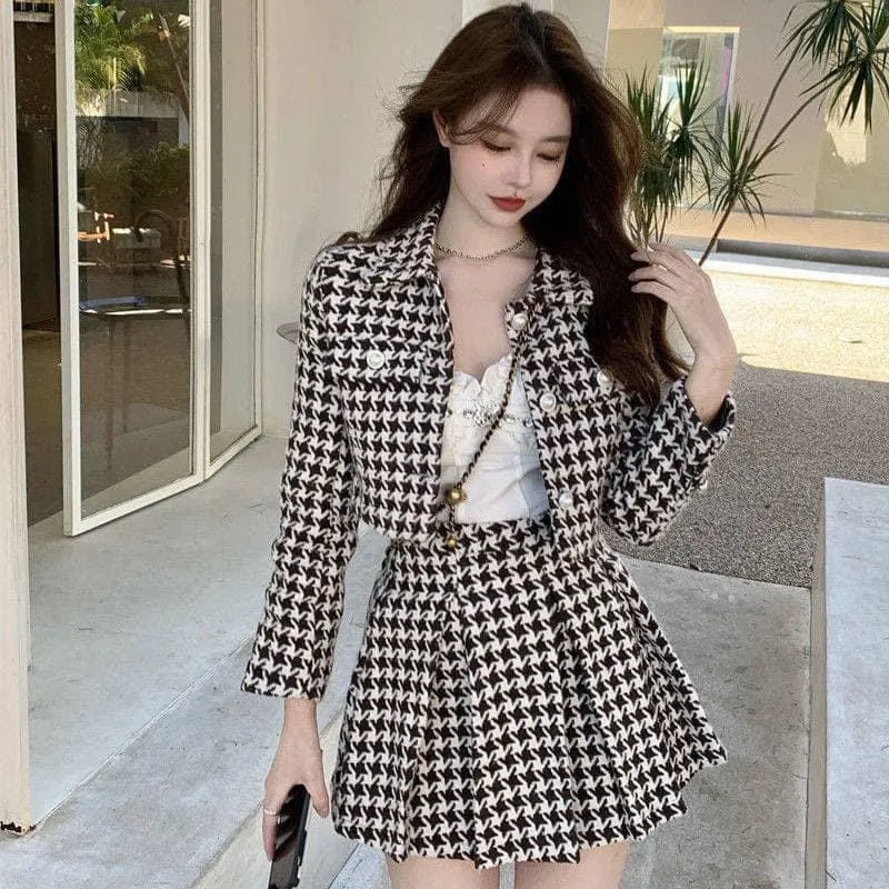 Mua Chân váy ngắn dáng chữ A hot trend Eva design chất vải dạ tweed màu đen kẻ sọc có quần trong siêu xinh S tại Eva Design #35 Mua Chân váy ngắn dáng chữ A hot trend Eva design chất vải dạ tweed màu đen kẻ sọc có quần trong siêu xinh S tại Eva Design