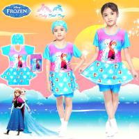 Swimming Suit for Girl Disney Frozen ชุดว่ายน้ำ ชุดว่ายน้ำเด็ก ชุดว่ายน้ำเด็กผู้หญิง สีฟ้า บอดี้สูทเสื้อแขนยาวกระโปรงกางเกง พร้อมหมวกว่ายน้ำและถุงผ้า ผ้าดี ใส่สบาย