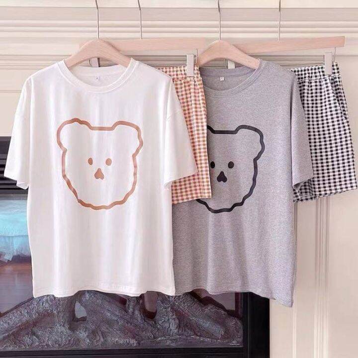 พร้อมส่ง-เซ็ตชุดนอนเสื้อรูปหมีและกางเกงขาสั้นลายสก๊อตน่ารัก-ผ้านิ่ม-ใส่สบาย-สไตล์เกาหลี