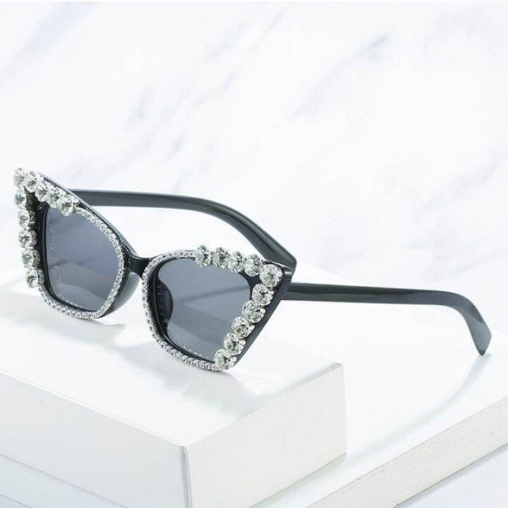 2021-fashion-chain-rhinestone-sunglasses-women-prom-party-shoping-cat-eye-luxury-sun-glasses-lady-plastic-green-oculos