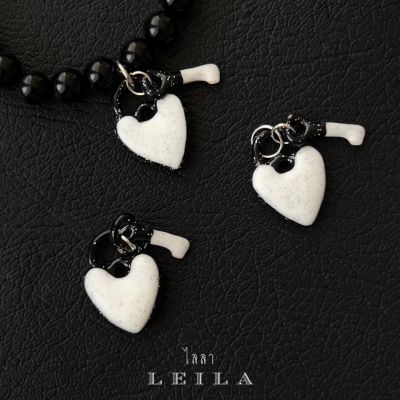 Leila Amulets ลูกกุญแจแขไข แม่กุญแจใจเศรษฐี Baby Leila Collection สีดำ (พร้อมกำไลหินฟรีตามรูป)