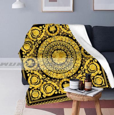 Yellow Rose And Bees Vintage Kitsch Baroque Scarves Sofa Bed Flannel Fleece Blanket Plush Bedding Pink Blue Blanket for Beds 07