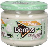 Doritos - Sour cream &amp; chives dip 300g