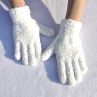 Cute Plush Girls Women Warm Gloves Winter Fluffy Thickened Soft Snow Mittens Thickened Fashion Cashmere Windproof Christma Party