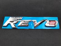 โลโก้ REVO ถูกละดี LOGO TOYOTA  ตัวหนังสือฝาท้าย ตัวหนังสือข้างประตู โตโยต้า REVO สินค้ามีรับประกัน