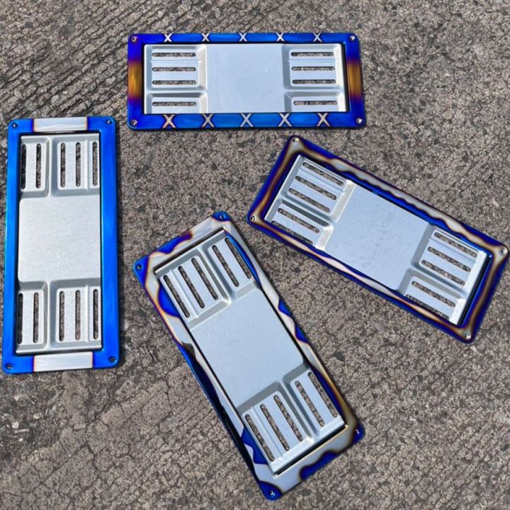 ส่งฟรี-กรอบป้าย-ทะเบียนไทเท-สแตนเลสแท้-2-ชิ้น-หน้า-หลัง-กรอบป้าย-กรอบทะเบียนรถ-กรอบป้ายรถยนต์-ป้ายทะเบียนรถ-กรอบป้ายไทเท