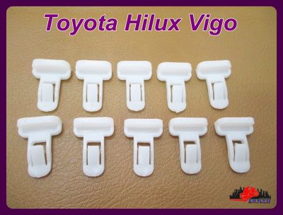 TOYOTA HILUX VIGO WHEEL LOCKING CLIP for REAR BUMPER SET (10 PCS.) "WHITE" // กิ๊บล๊อคล้อ ตัวเหลี่ยม กาบกันชนหลัง  สีขาว (10 ตัว) สินค้าคุณภาพดี