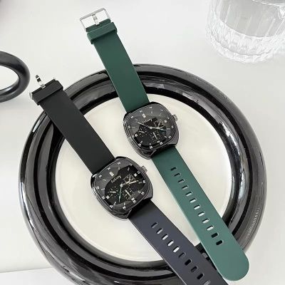 Hot Seller 2023 new watch womens Kong style high-value student middle and high school indifferent niche ladies