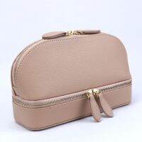 Tas Kosmetik หนัง Pu สำหรับผู้หญิงกล่องจัดระเบียบอัญมณีเดินทางสำหรับเดินทางของผู้หญิงกระเป๋าประดับคริสตัลชื่อย่อ