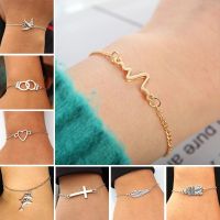 Personality Charm Women 39;s Bracelet Heart Shape Bracelet Silver Color Alloy Girls Korean Sweet Cute Jewelry pulseras mujer moda