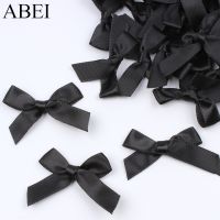 [HOT!] 50pcs/lot Black Satin Ribbon Bow Sewing Garments Accessories DIY Bow Ties for Wedding Party Scrapbook Home Decoration Ornaments