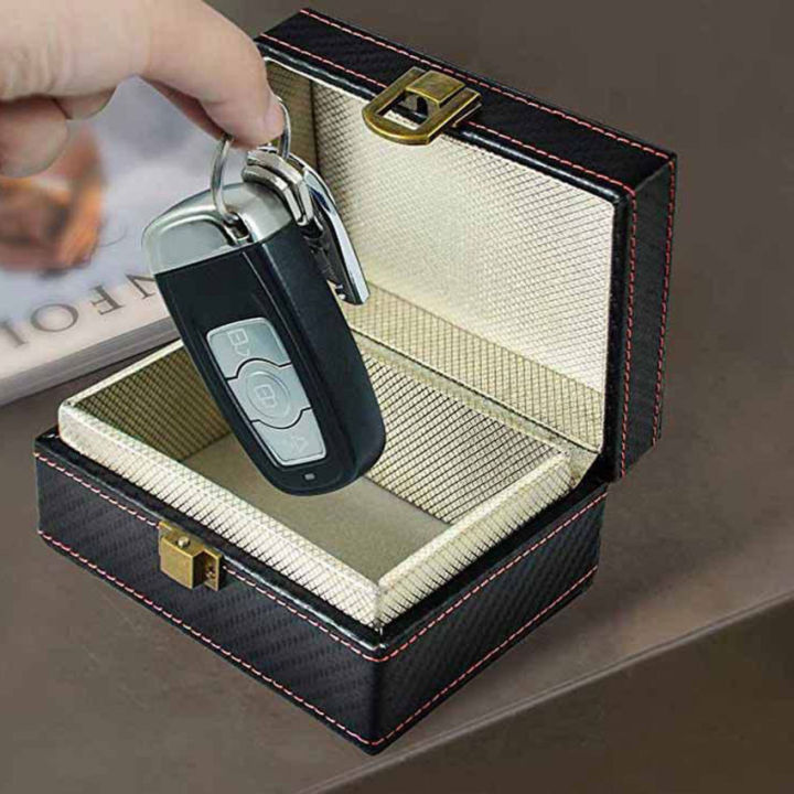 3-ชิ้น-ชุดตัวป้องกันสัญญาณกุญแจรถยนต์กล่องไม้ฟาราเดย์-pu-leather-signal-shielder-กระเป๋า-rfid-security-anti-theft-key-bag-สากล