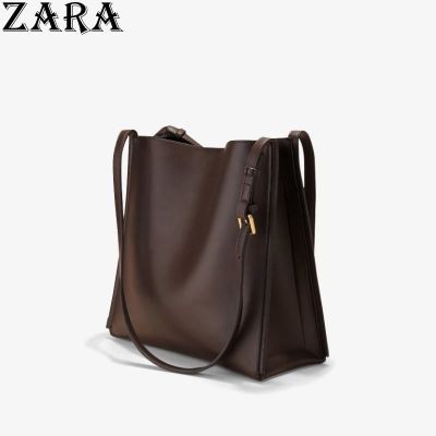 ZARA กระเป๋าผู้หญิง2023ใหม่อินเทรนด์ความจุมากกระเป๋าทรงสี่เหลี่ยมมีหูหิ้วสะพายไหล่ช่องถังเดินทางกระเป๋าสะพายไหล่แมสเซ็นเจอร์พอดีตัว