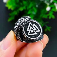 นอร์ดิกโอดินอีกาไวกิ้งแหวน Valknut เหล็กวินสเตนเลสเทจชาวไวกิ้งชาวเซลติกไทเทเนียมแหวนเหล็กผู้ชายเครื่องประดับแบบสแกนดิเนเวีย