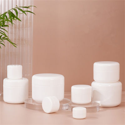White Plastic Storage Bottles Lip Balm Container Pots Portable Makeup Storage Jars White Cosmetic Bottle Dispenser Travel-sized Cosmetic Containers