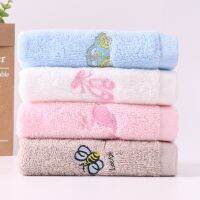 ♦ A piece Childrens towel cotton cartoon solid color square towel soft absorbent saliva towel for infants and toddlers